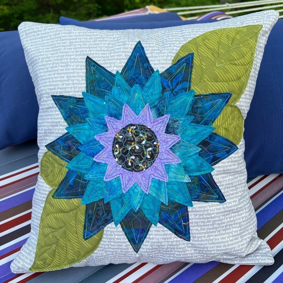 Handcrafted Throw / accent Pillow Cover - Picture 2 of 8